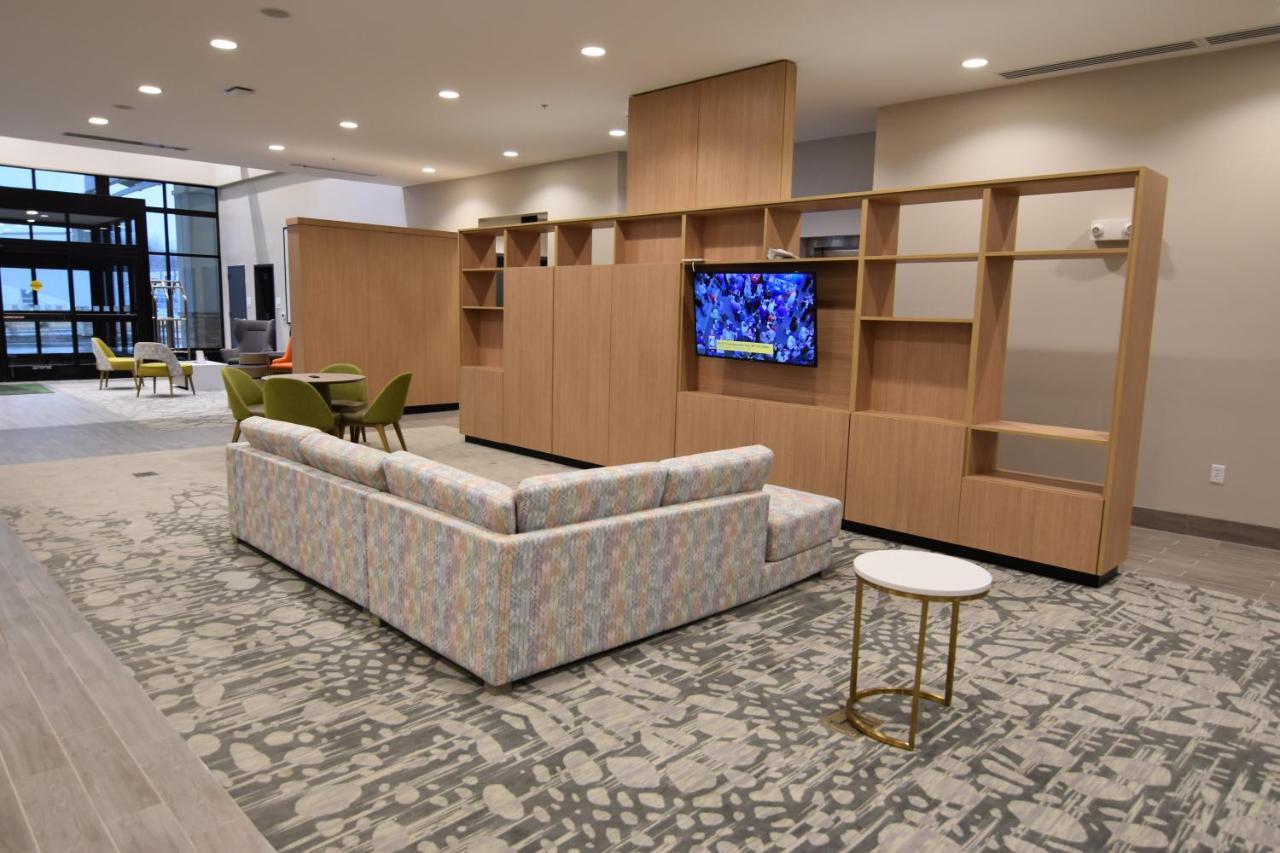 - Kansas - Northeast By Ihg Hotel 3*