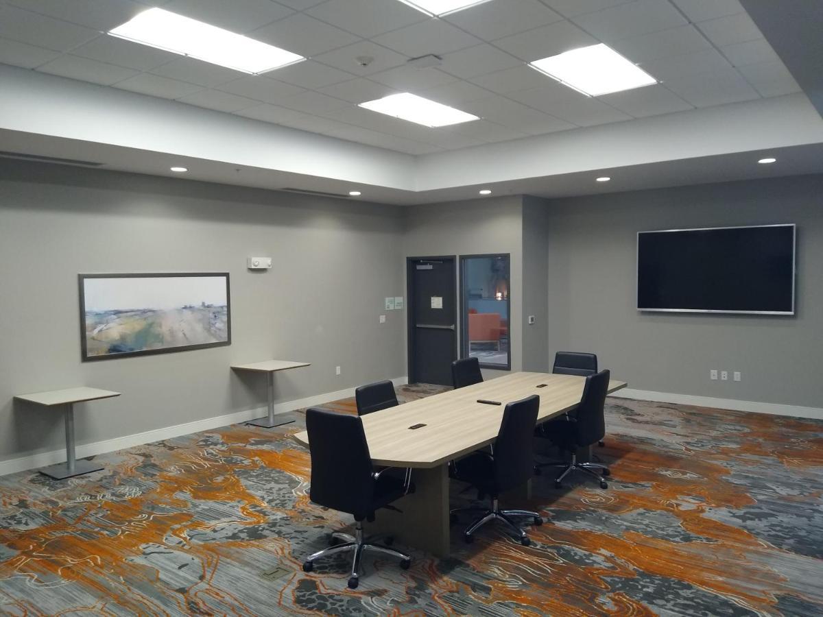 - Kansas - Northeast By Ihg Hotel 3*