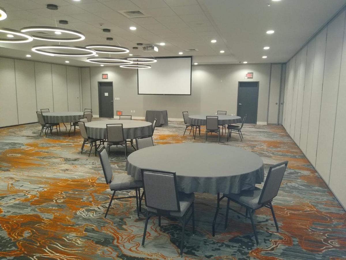 Hotel - Kansas - Northeast By Ihg Kansas City